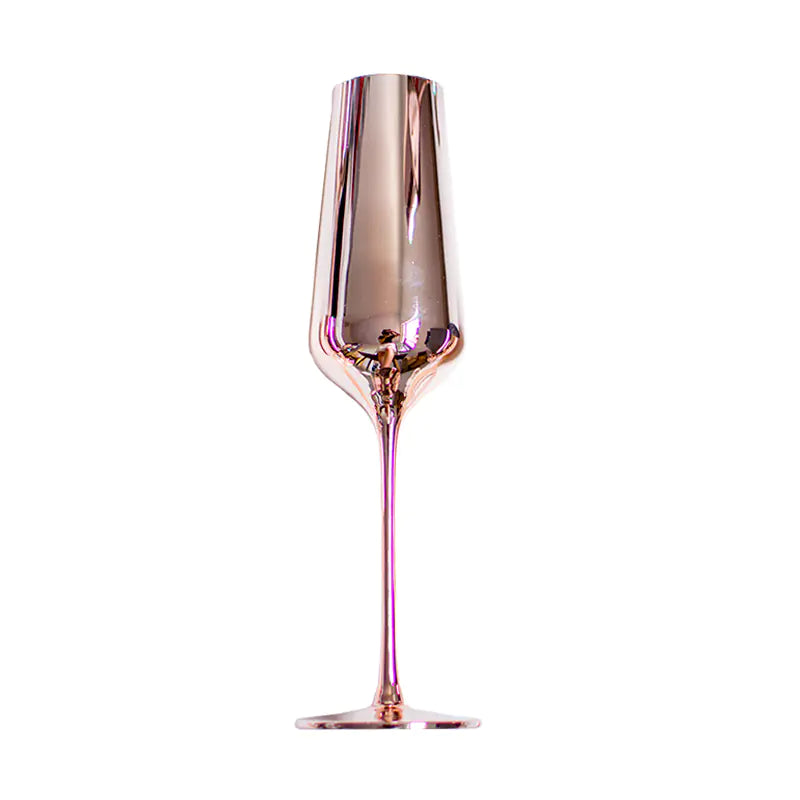 Elegante collezione di bicchieri in cristallo color oro rosa