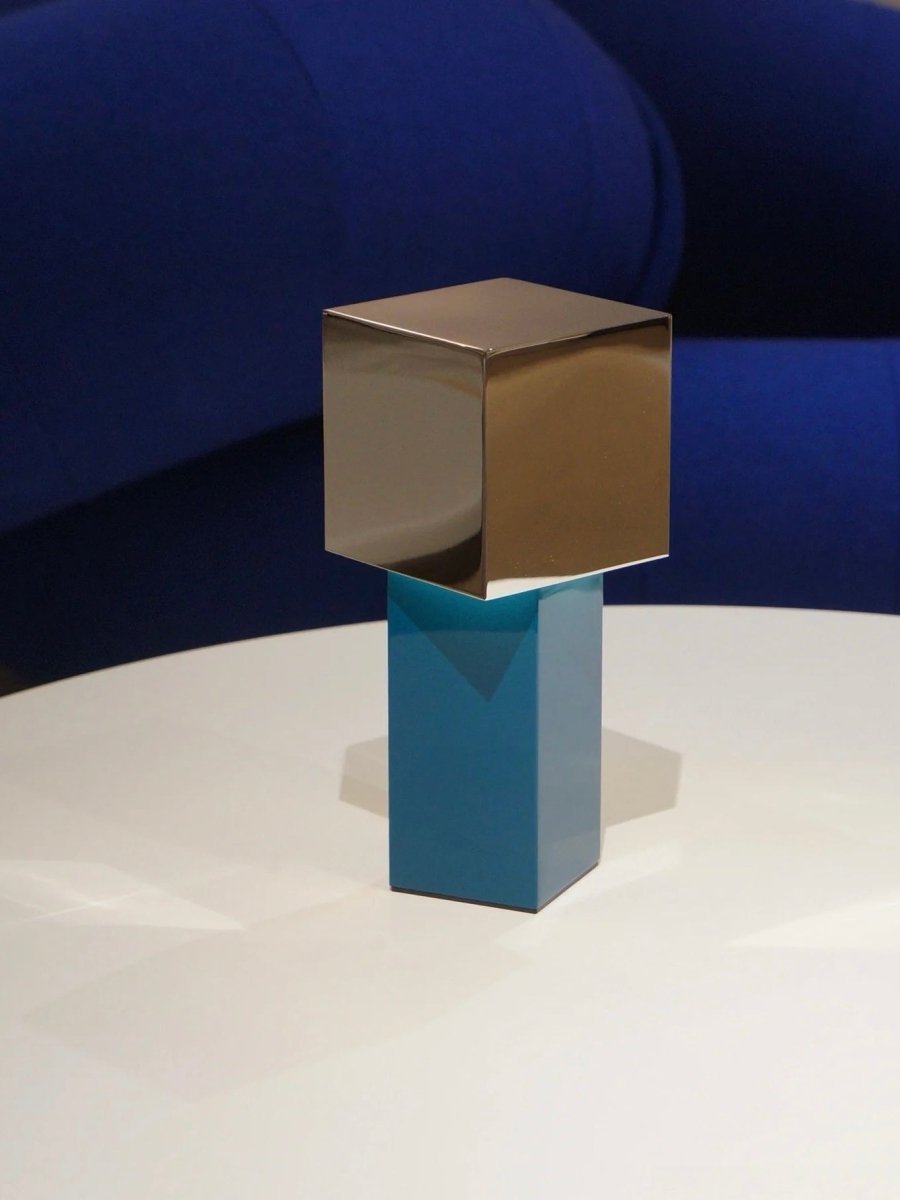 Lampada da Tavolo Moderna Geometrica Memphis – Bauhaus Pivot ATD7, Dimmerabile e Portatile | Designer Table & Bedside Lamp